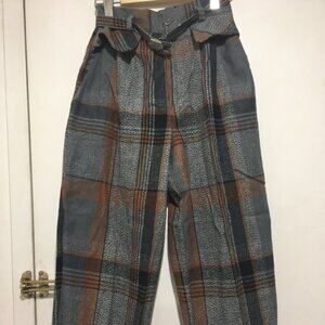 VINTAGE HIGH RISE PLAID CROPPED PANTS SIZE 2